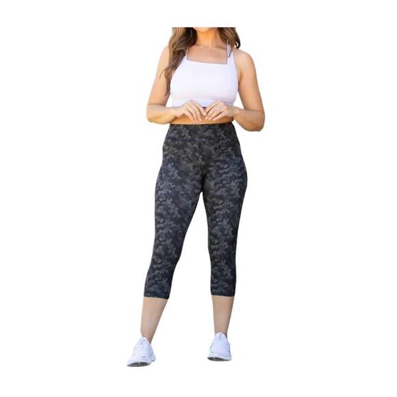 Julia Rose - Capri Leggings With Pockets